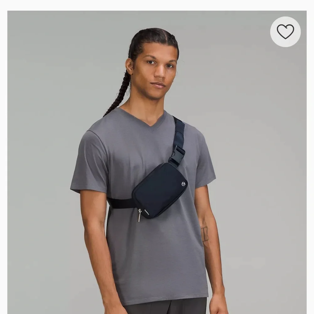 lululemon athletica 
Belt Bag nwt! - Picture 3 of 4